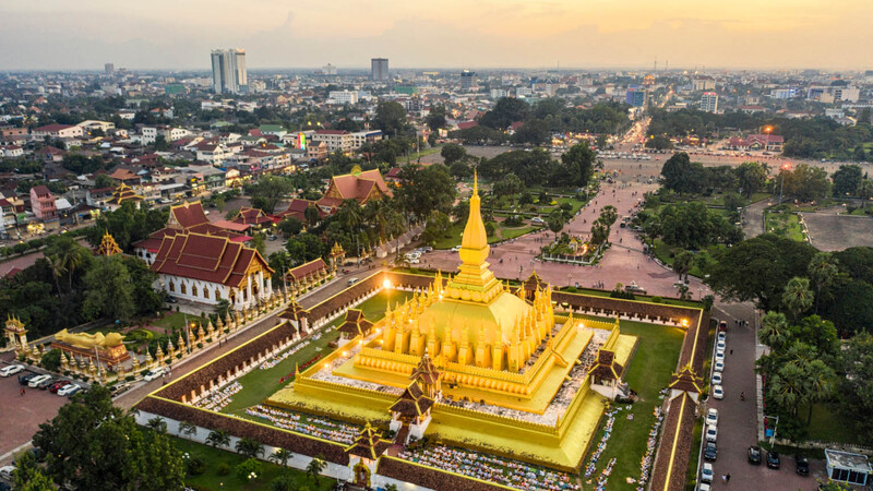 /Laos_GoldenStupas