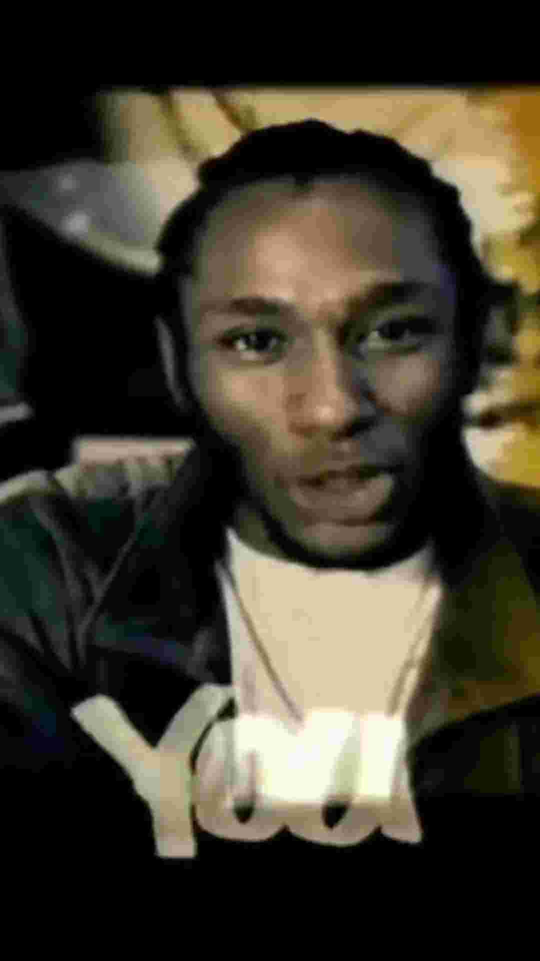 Mos Def - Ms Fat Booty

Ass so fat that you can see it from the front