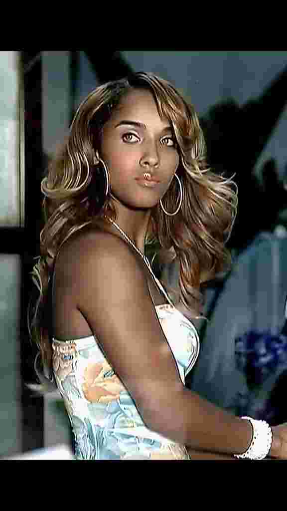 video: Nelly ft Jaheim - My Place chorus