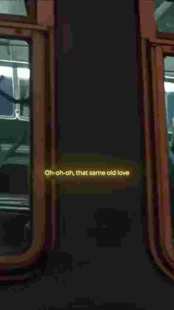 video: Selena Gomez - Same Old Love chorus lyrics (Chorus by Charli XCX)
