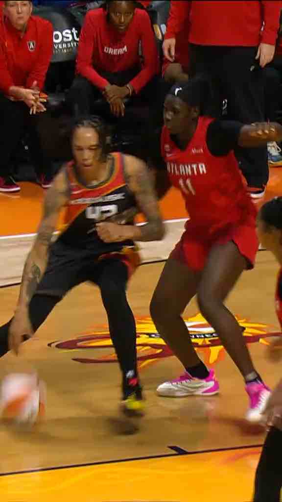 Angel Reese vs Brittney Griner - top level basketball defence in the WNBA. Here she blocks twice and grabs the ball away from Brittney, all in the same play.