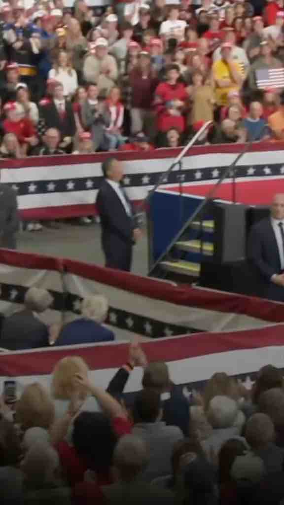 Donald Trump talking about Nicki Minaj’s ass. He says it’s a beautiful ass and hard to miss.