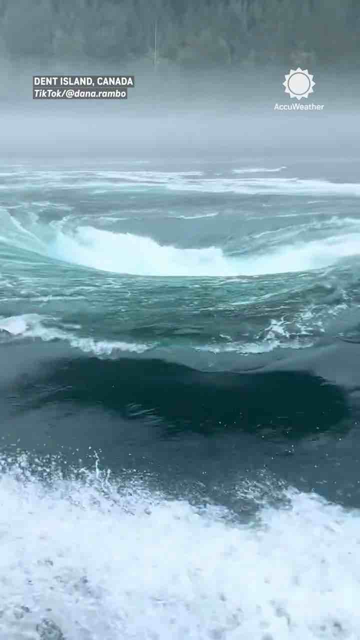 Massive swirling whirlpool at Devil’s Hole in British Columbia