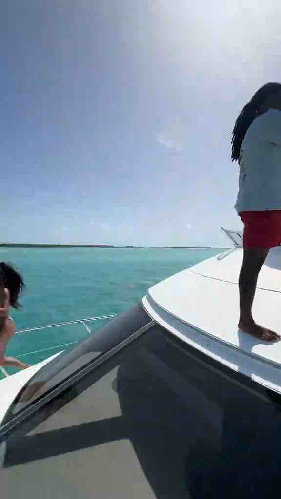 Turks and Caicos is beautiful. Here we’re riding on a yacht off the beach 🏝️