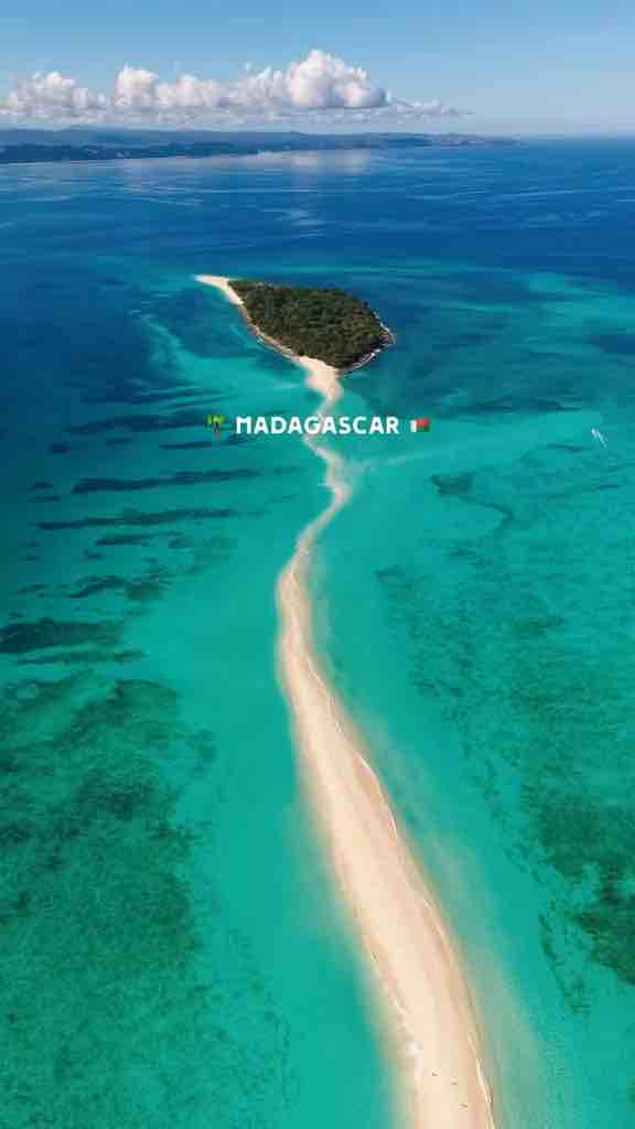 Things to see in Madagascar video, including lemurs and beautiful beaches
