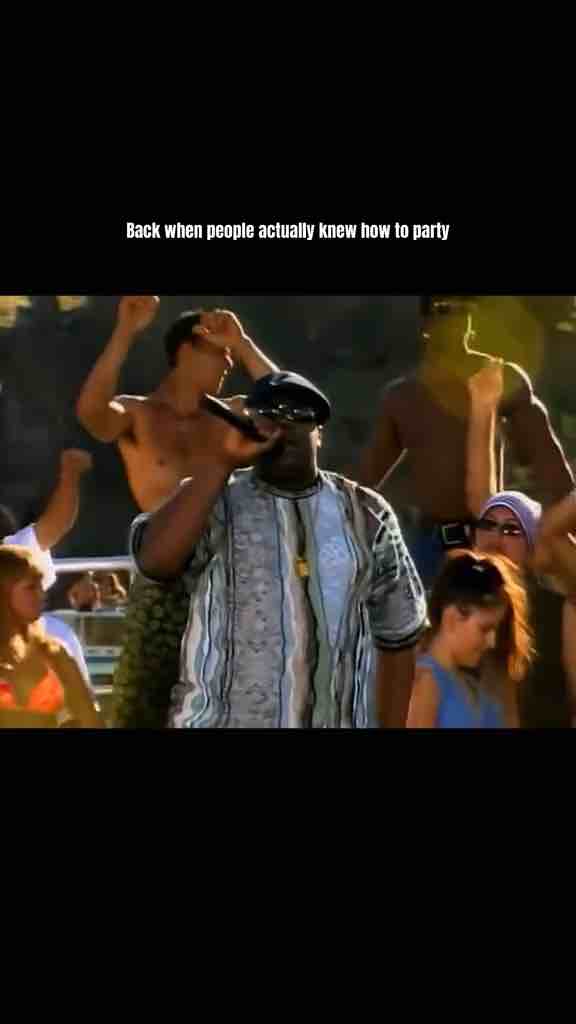 MTV Spring Break 1995: Biggie Smalls performing Big Poppa outdoors 🫡