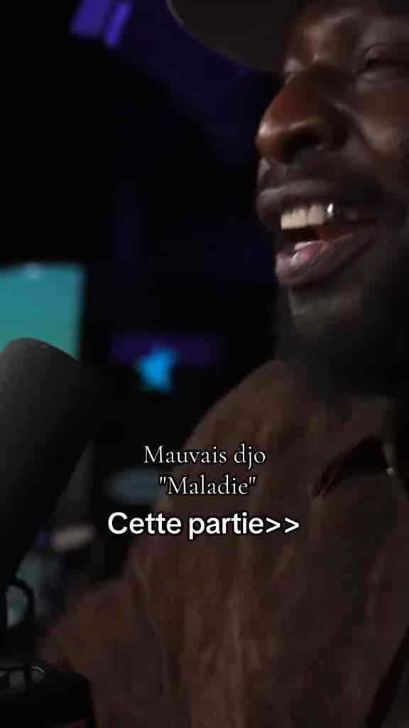 Elle a les cheveux blonds. Mon bébé c'est la plus belle. C'est mon bijou, c'est mon bonbon, mon bonbon - Maladie - Mauvais Djo