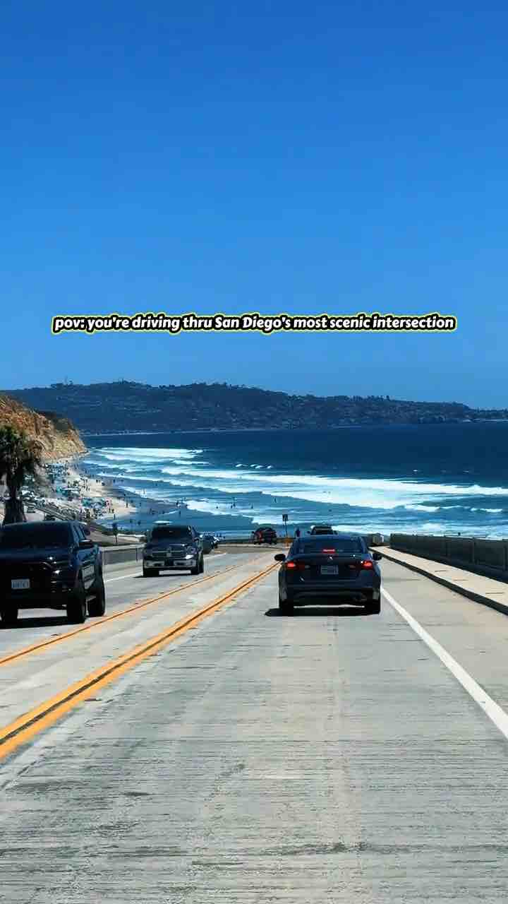 Driving along the beach, Torrey Pines State Beach in San Diego