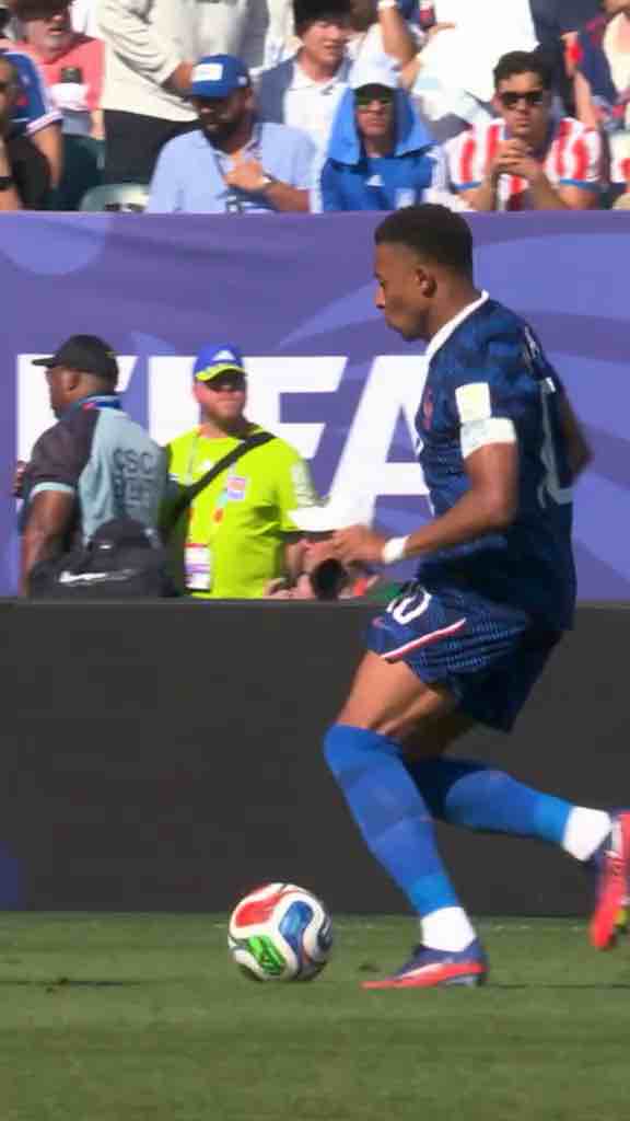 Kylian Mbappe nutmegs opponent during France vs Paraguay FIFA World Cup last 16 game