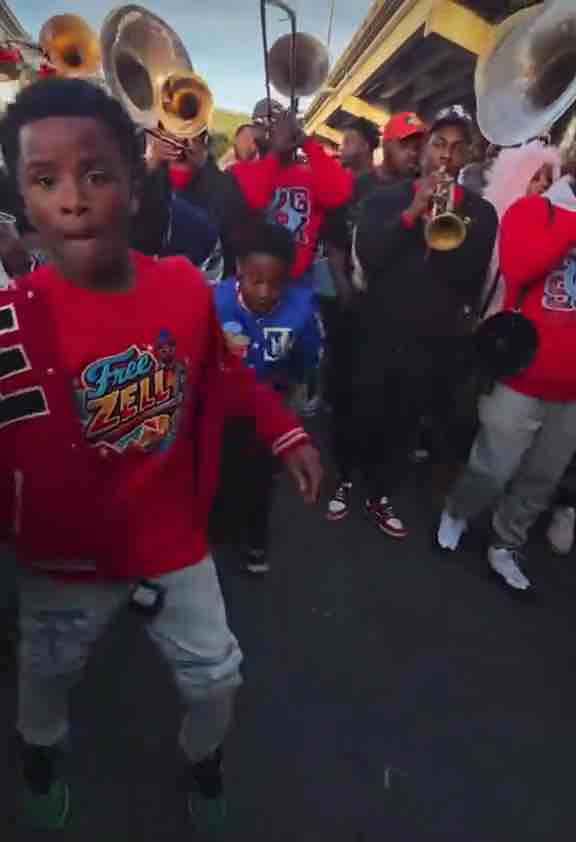 Marching band playing Shallipop’s song Laho