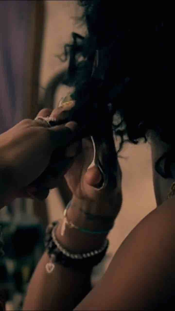 Kelis - Bossy

Ayo
You don