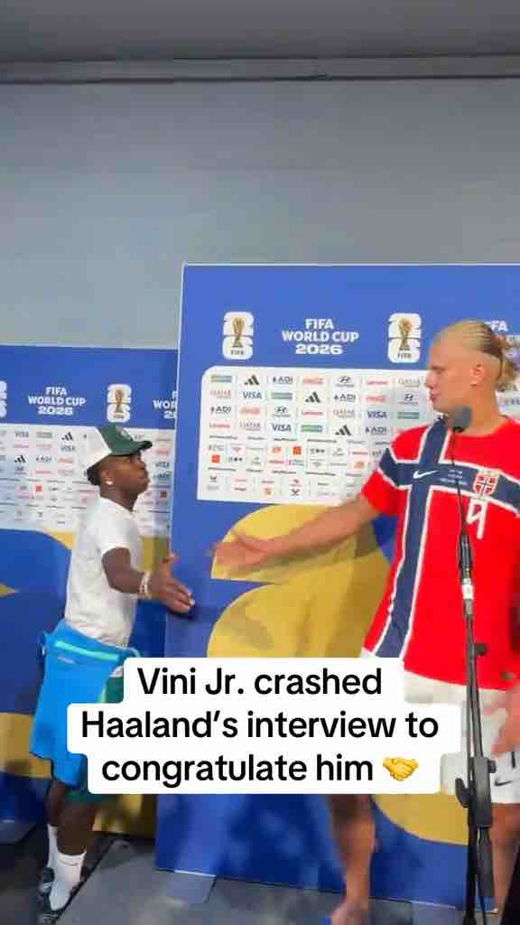 Vinicius junior walks into Erling Haaland’s interview and congratulates him after Norway won against Brazil in the World Cup